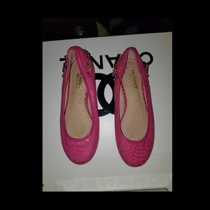 Pink flats